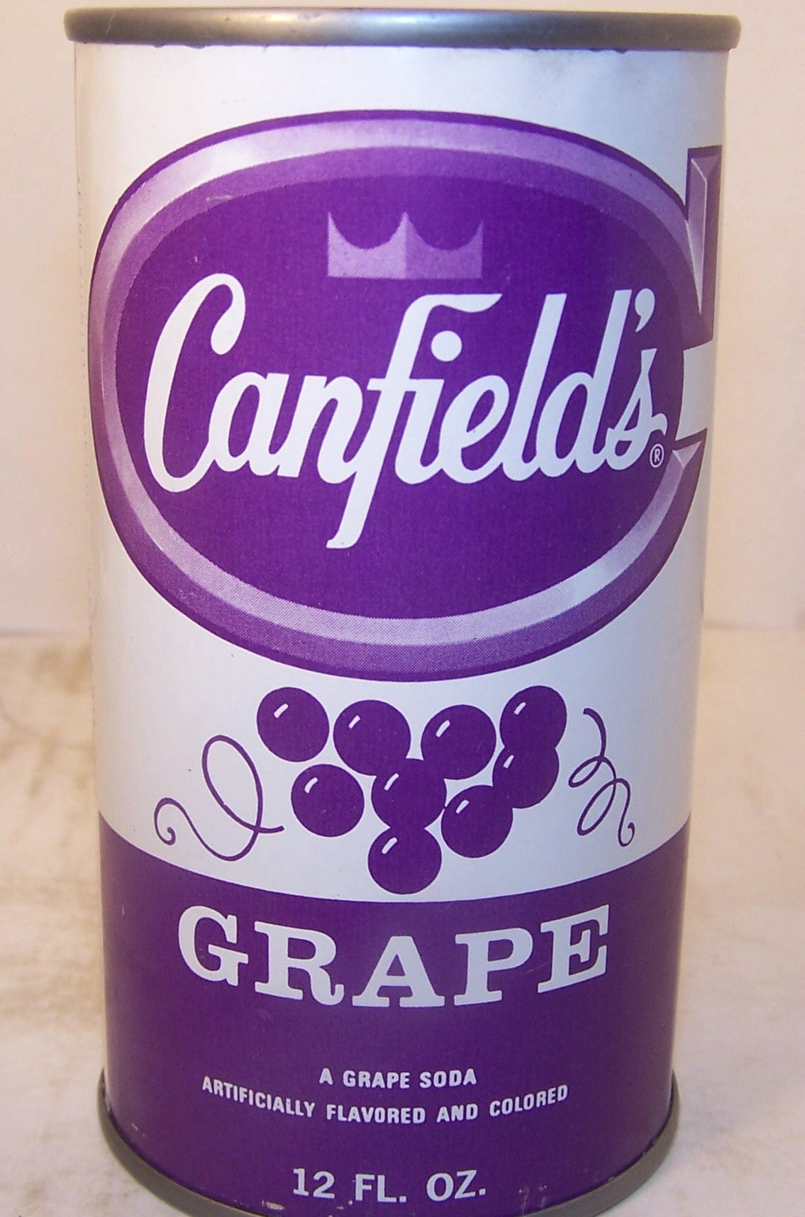 Canfield's Grape 2007 soda book page 136  C180-6 Grade 1/1+